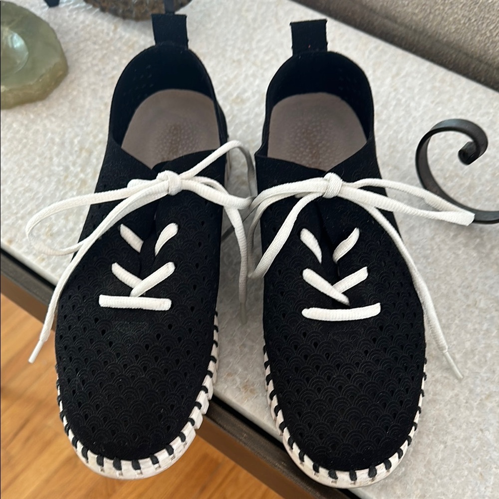 Ilse Jacobsen Black and White Sneakers with Textured Knit Upper